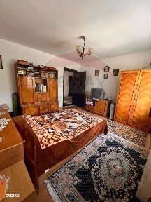 Casă / Vilă cu 11 camere de vânzare