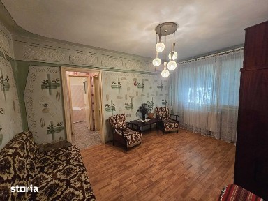 Apartament 2 camere etaj 3/4 Bld. Independentei colt cu str. Scolilor