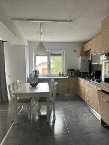 Apartament 3 Camere, Apahida