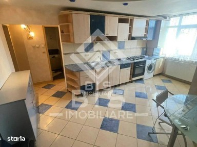 Apartament 4 camere scara interioara