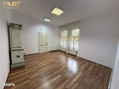 2 camere | 66 MP | zona Hubertus | vis a vis de Sora