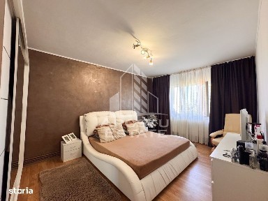 Apartament de vanzare cu 4 camere, etaj intermediar, 80 mpu, Sagului