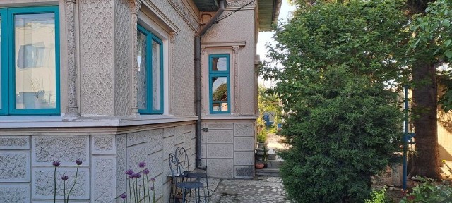 Teren 436mp cu casa in Bucurestii Noi deschidere dubla