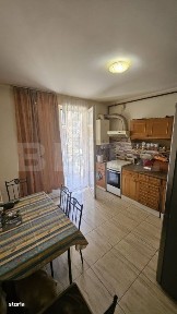 Apartament decomandat cu 3 camere, 53 mp utili, parcare, zona Porii