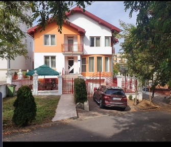 Casă Zorilor zona UMF