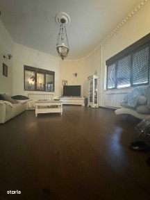 Casa Interbelica - zona Unirii - Bucuresti (vanzare sau inchiriere)