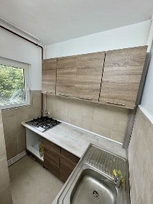 Inchiriez garsoniera zona Alfa str Padurii