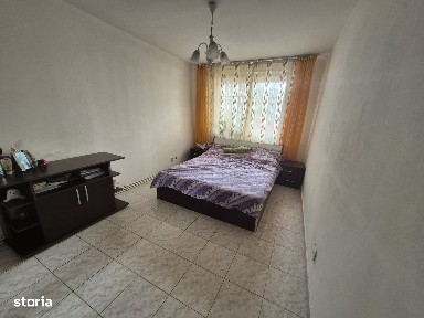 De Vânzare - Apartament cu 3 camere, zona Precista, Piatra Neamț