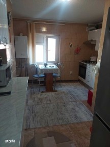 Vand apartament 3 camere