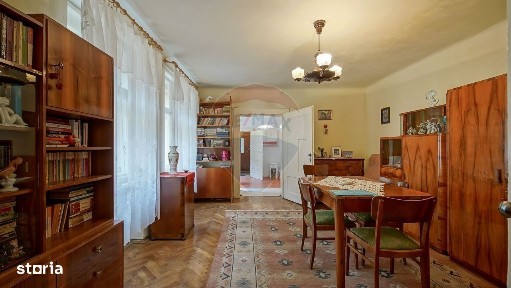 Apartament cu potențial deosebit, pe str. Republicii - Centrul Istoric