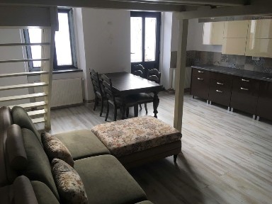 Proprietar studio ultracentral Muresenilor Livada Postei