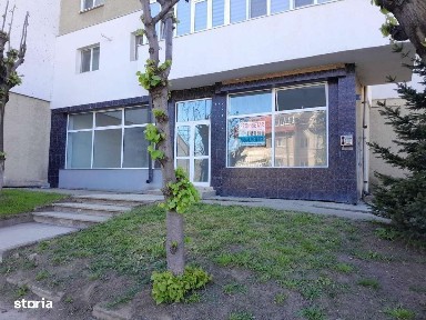 Vanzare spatiu comercial Moinesti, T. Vladimirescu 12
