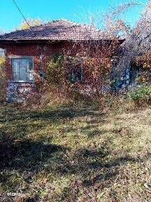 De vinzare teren 5100 mp