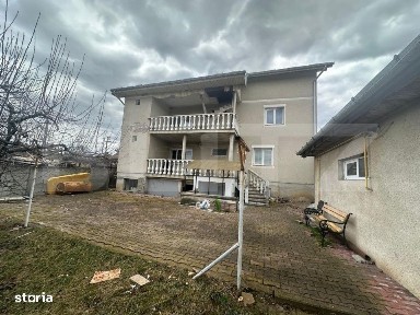 Casa individuala S+P+1+M, 13 camere, 300mp utili, 850mp teren, Baraban