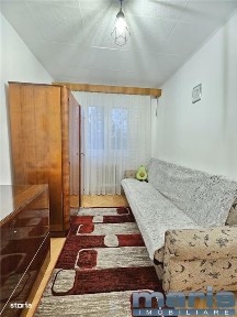 Inchiriere apartament 3 camere zona Dambul Pietros etaj 3