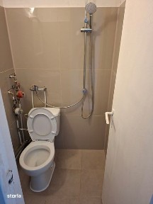 Se vinde garsoniera