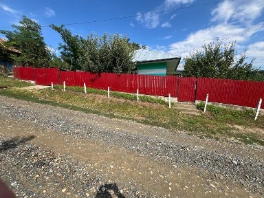 Vand Casa in sat Plopi com. Bunesti-Averesti