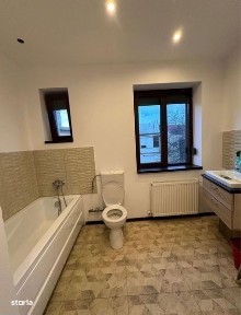 Inchiriez apartament Ploiesti Centru / 3 camere