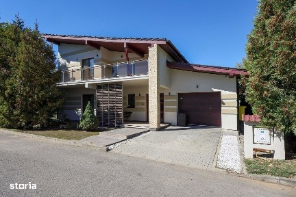 Casă deosebită de vânzare în Sânpetru | Teren 1400 mp