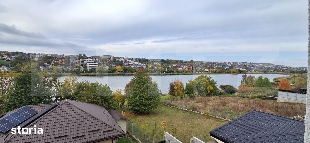 Case înșiruite Rediu viza-vi de lac Rediu, Iasi