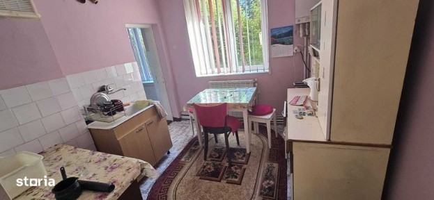 Apartament Petrila / Lonea, 2 beciuri/ camara