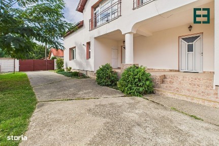 Casă tip Duplex cu 8 camere și 1080 mp teren - Zona Bujac - Arad