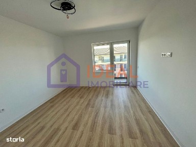 Apartament cu 3 camere de vânzare- Doamna Stanca