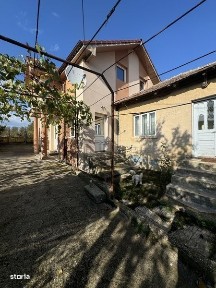 Casa de vanzare in Varvoru de jos