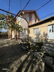 Casa de vanzare in Varvoru de jos