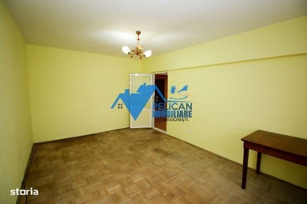 Piata Noua, 3 camere, Etajul 1, decomandat, centrala proprie