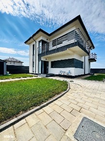 Vila individuala - Dormitor pe parter - Acces Rapid la STB