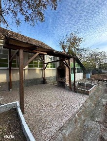 Casa de vanzare 2 corpuri