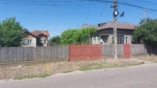 Casa vânzare la 20 km de Ploiești