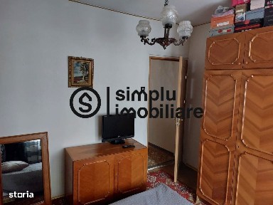 Apartament trei camere decomandat Calea Bucuresti