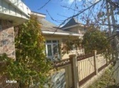 Casa si teren cota parte 1/4, Schela, ID: R2749475