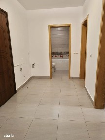 Apartament 2 camere zona TRACTORUL