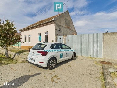 Casă spatioasă și solidă în Pecica