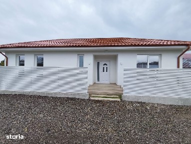 FARA COMISIOANE casa eleganta 3 camere 2 bai PARTER+pod camera tehnica