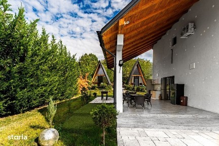 Vila turistica cu 8 camere + casute A-frame, teren 5575 mp Calimanesti