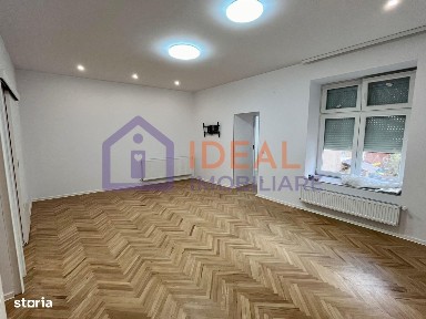Apartament Ultracentral cu 2 camere complet renovat - de vânzare