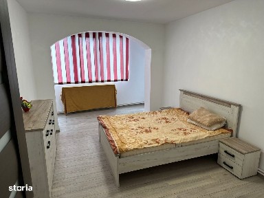 Apartament cu 3 camere de închiriat în zona Dorobanților