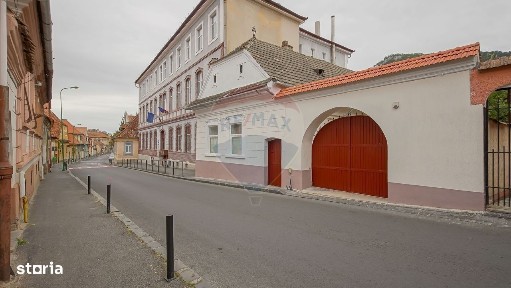 Casa de inchiriat in Scheii Brasovului