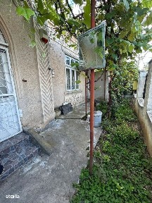 De vanzare casa cu 4 camere in Roman, suprafata Teren 450mp 79.000euro