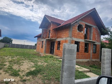 RECO Casa cu mansarda in Biharia