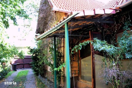 Propietate rară,ultracentral în Sf.Gheorghe,singur in curte,acces auto