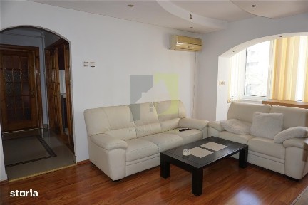 Apartament modern cu 3 camere in centru - zona Maestro