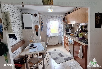 Apartament spatios 4 camere zona CET, Constanta