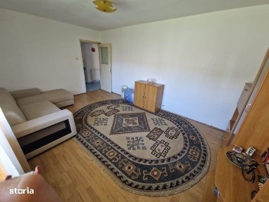 Apartament 3 camere, 71 mp, zona Hotvon