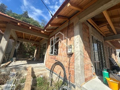 Casa Individuala| 4 camere | 120 mp| zona Cugir
