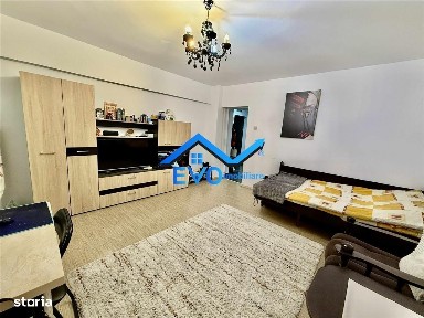 Se inchiriaza, apartament 2 camere, etajul 3 cu lift, CENTRU, IASI
